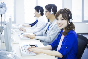 コンタクトセンターのチャットサポートオペレーター